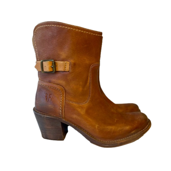 Frye Shoes - VTG Frye Caramel Leather High Ankle Southwestern Boot Bootie 7.5B Back Cut-out